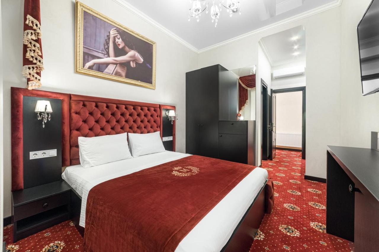 Apart Hotel D'Monica Odessa Eksteriør billede