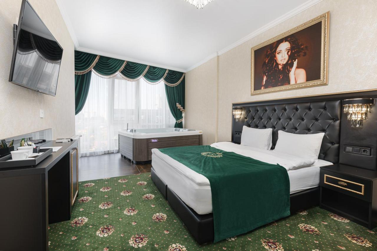 Apart Hotel D'Monica Odessa Eksteriør billede