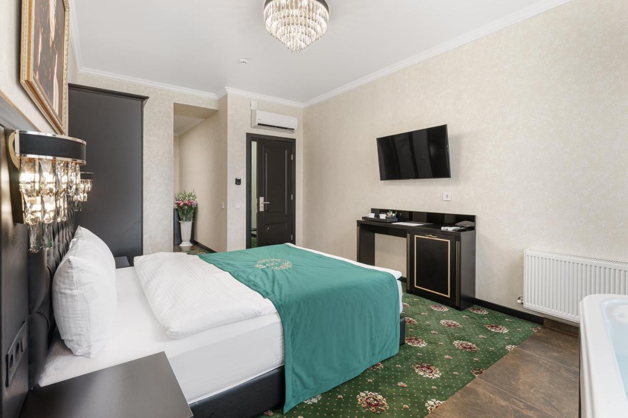 Apart Hotel D'Monica Odessa Eksteriør billede