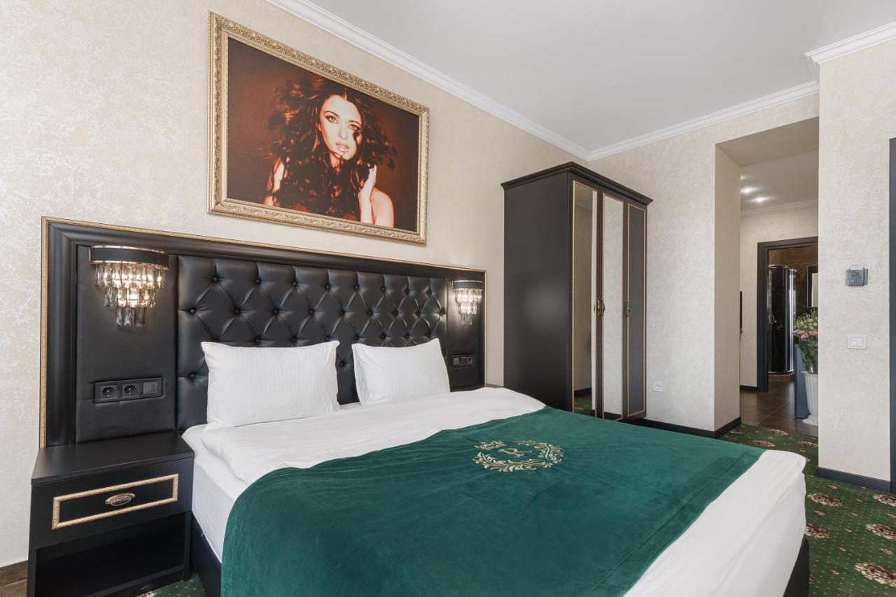 Apart Hotel D'Monica Odessa Eksteriør billede